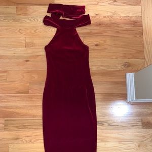 Red velvet bodycon dress💃🏽